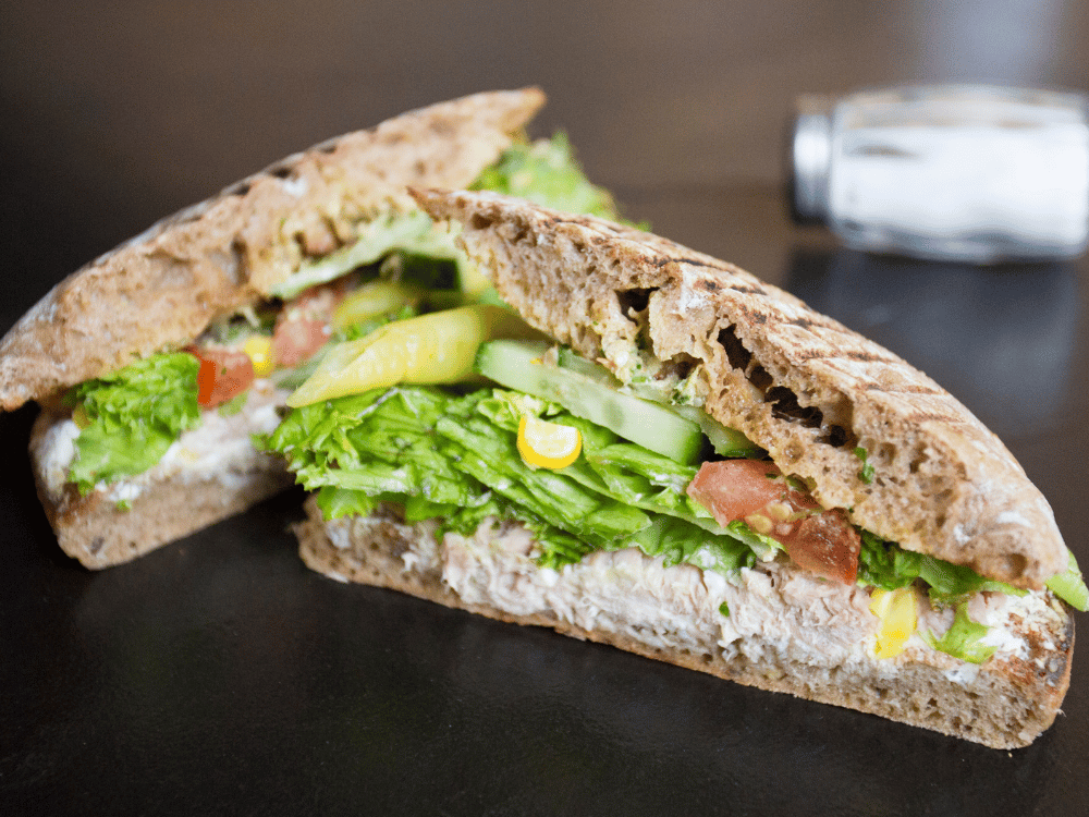Macrobiotic nutrition - Sandwich with seaweed