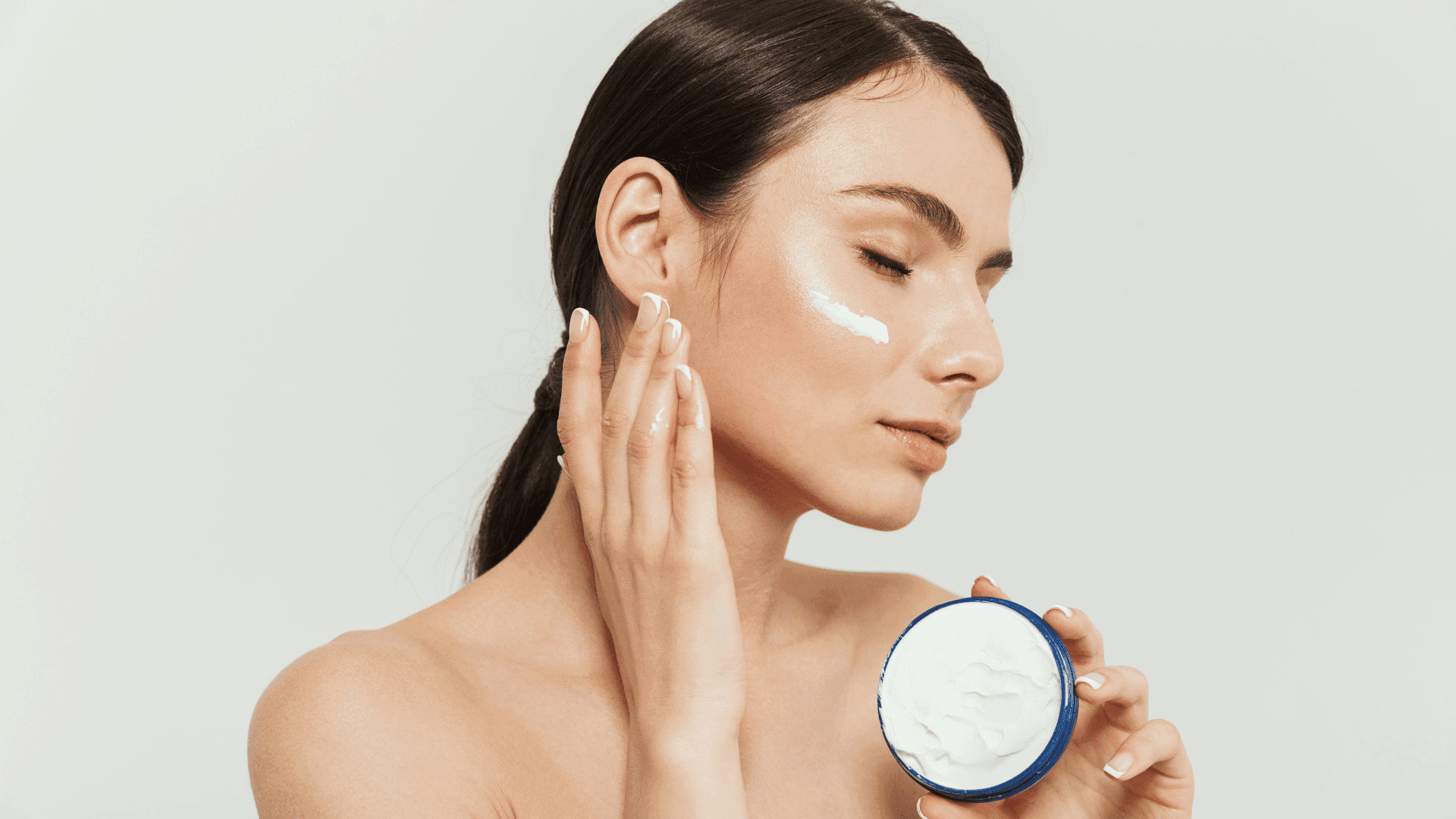 Natural cosmetics for beautiful and healthier skin